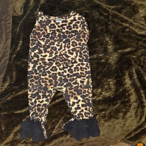 Baby girl cheetah romper